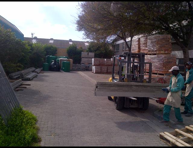 2,150M² FACTORY FOR SALE IN RETREAT